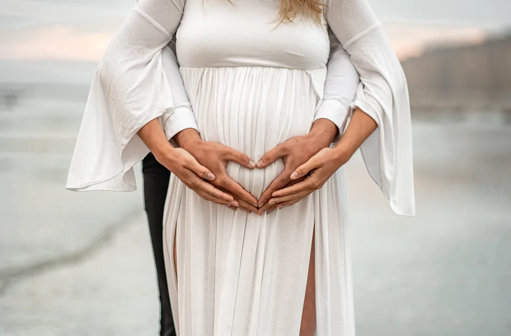 Séance grossesse ou naissance en Normandie — Humanimal Photographie